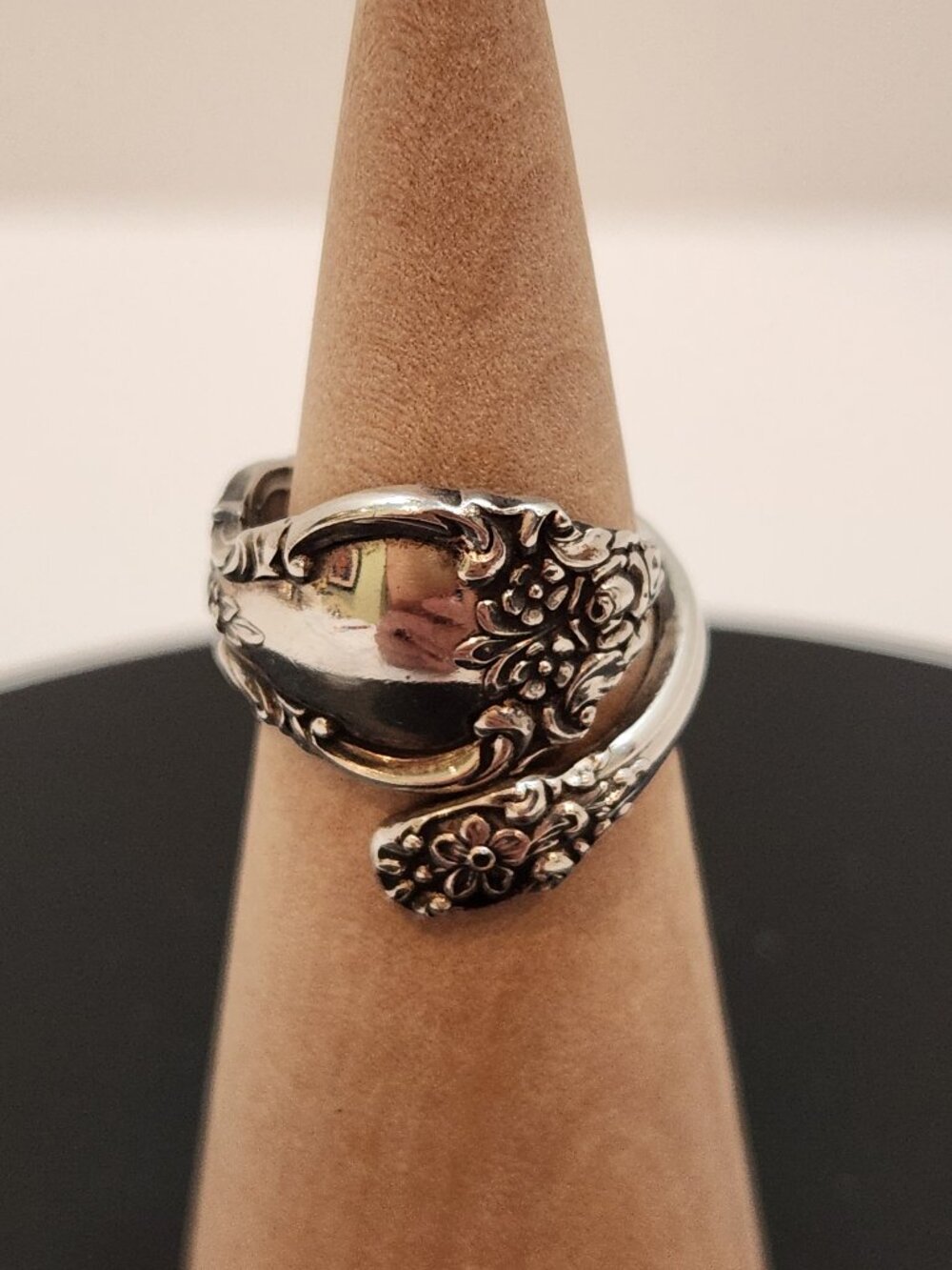 Vintage Lunt "Eloquence" Sterling Silver Spoon Ring - Size 6 Floral Wrap